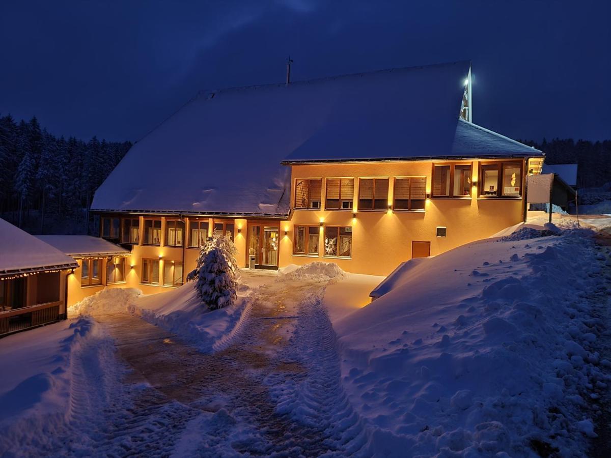 Thaelerhaeusle Hotel Фуртванген Екстериор снимка
