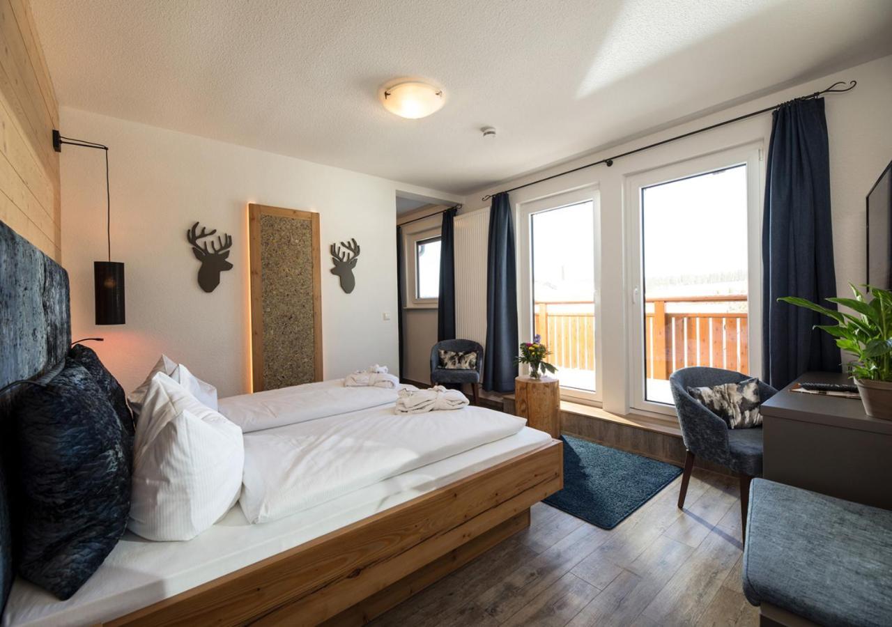 Thaelerhaeusle Hotel Фуртванген Екстериор снимка