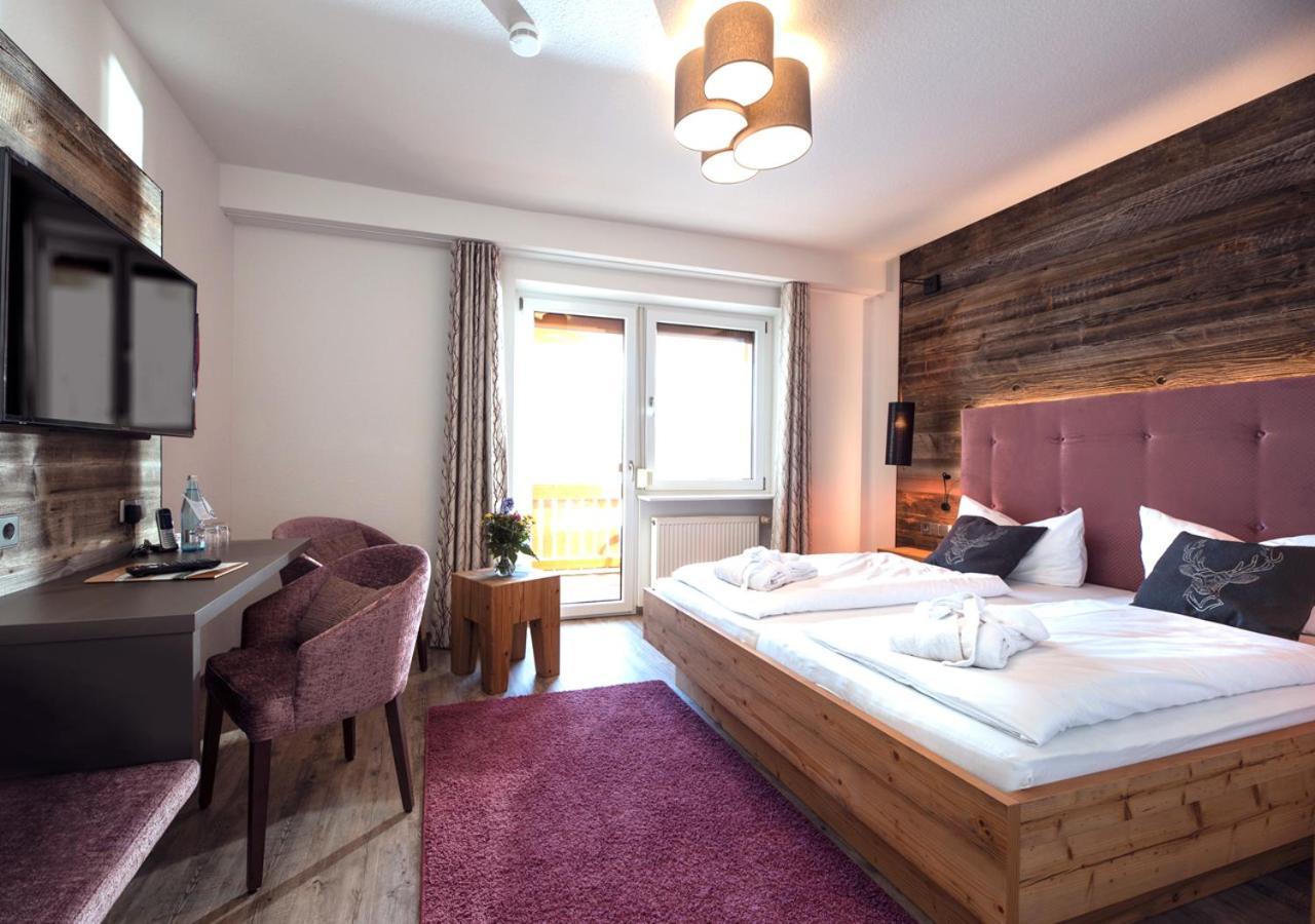Thaelerhaeusle Hotel Фуртванген Екстериор снимка