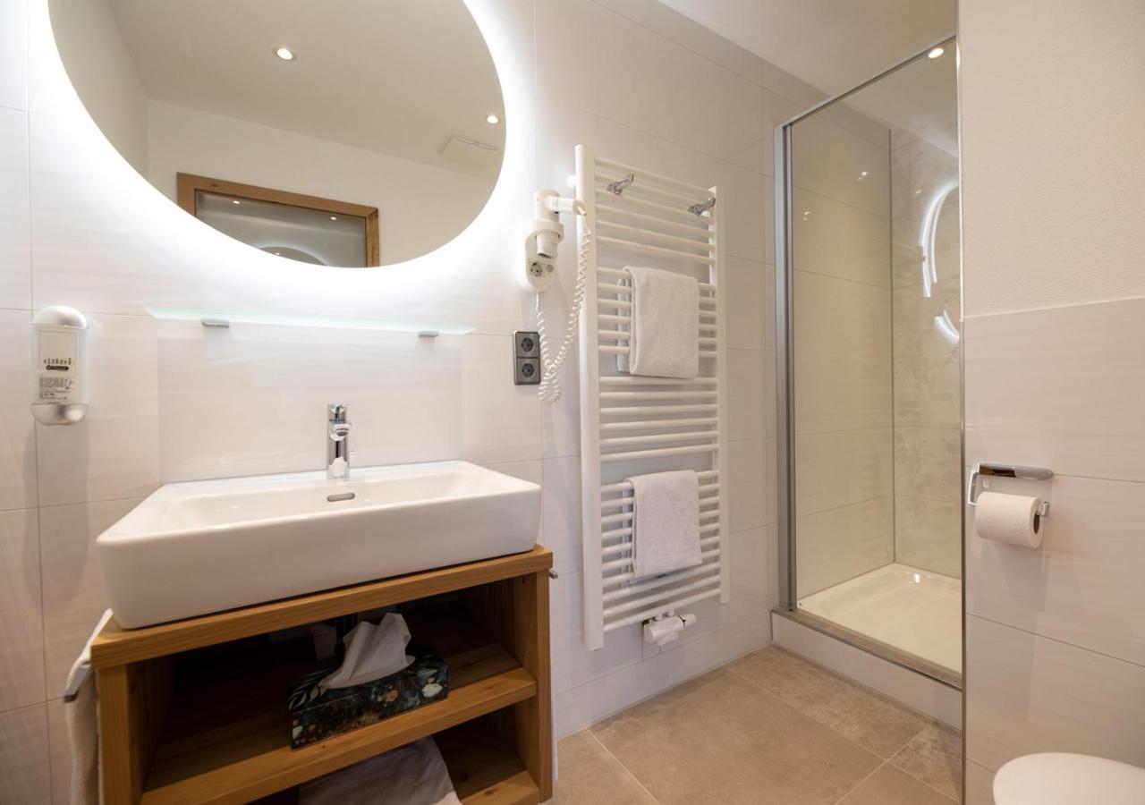 Thaelerhaeusle Hotel Фуртванген Екстериор снимка