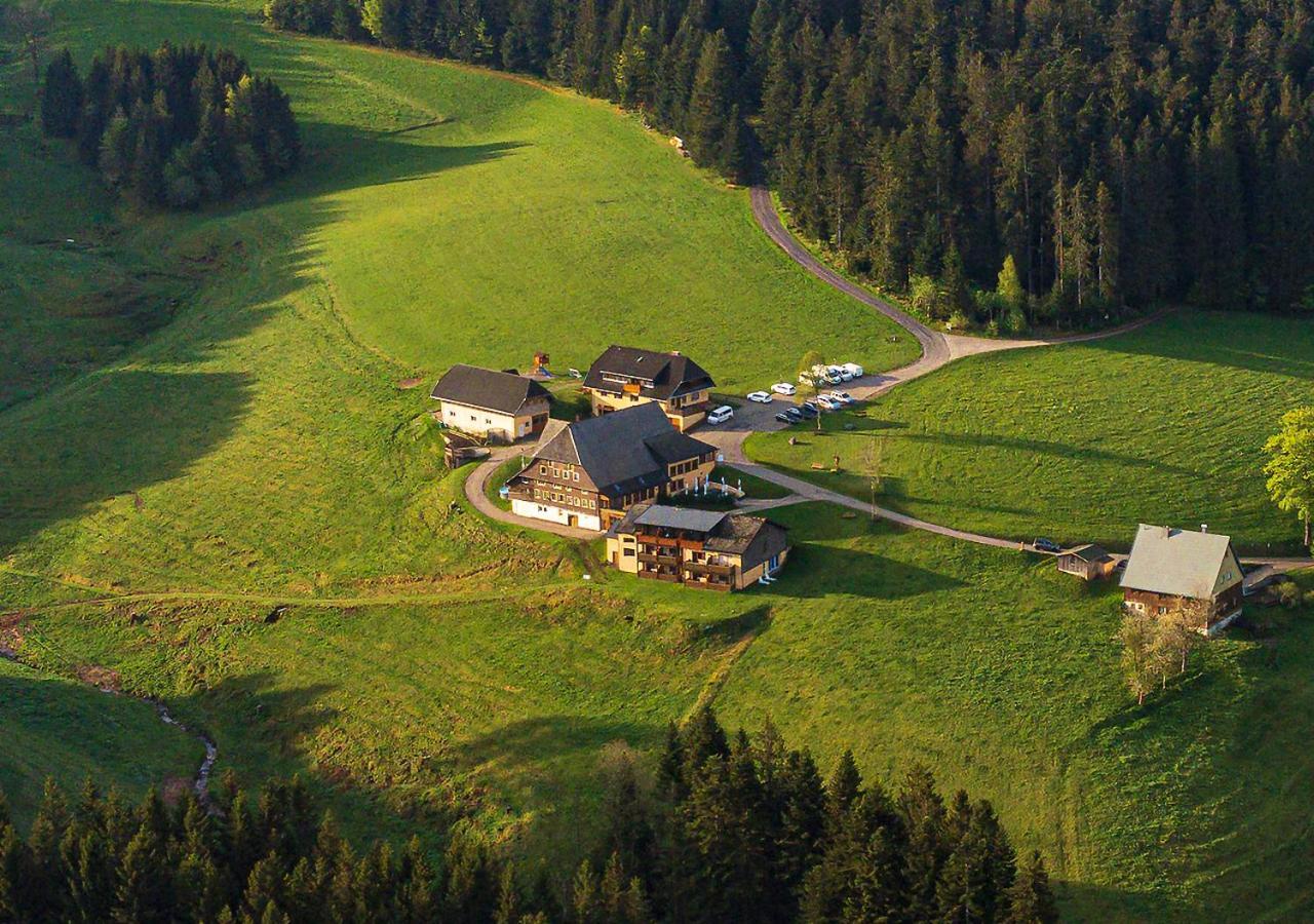 Thaelerhaeusle Hotel Фуртванген Екстериор снимка